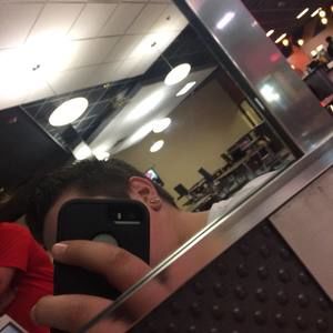 Meet your Posher, Bradley